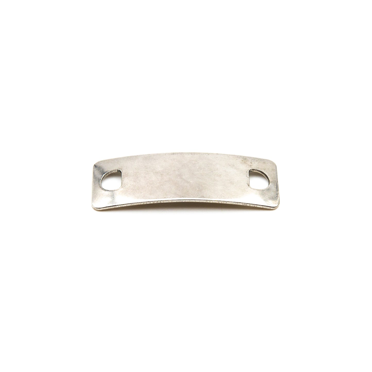 Conector de acero inoxidable plateado.